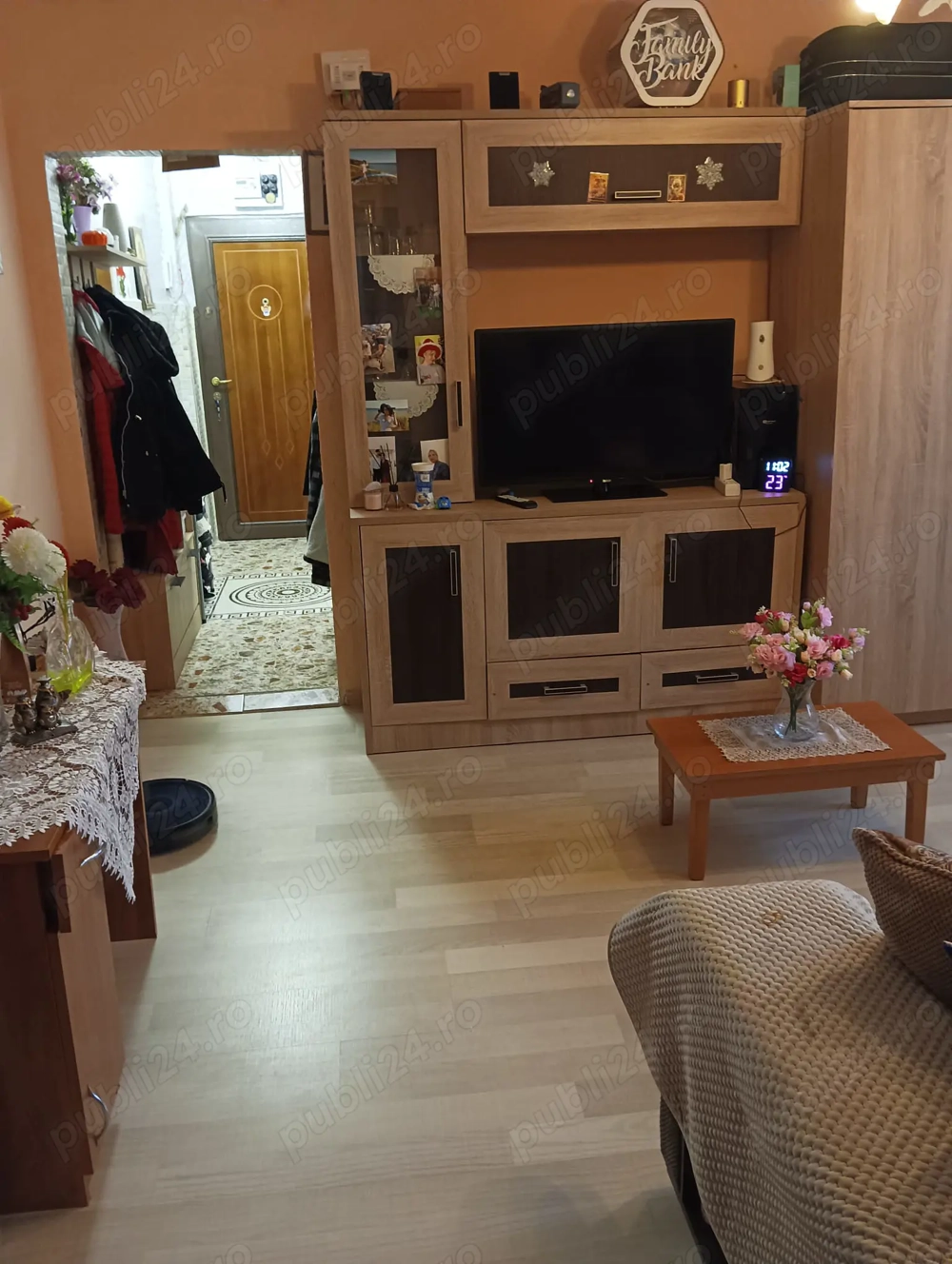 Vând apartament 2 camere et 4 semidecomandat Constanta