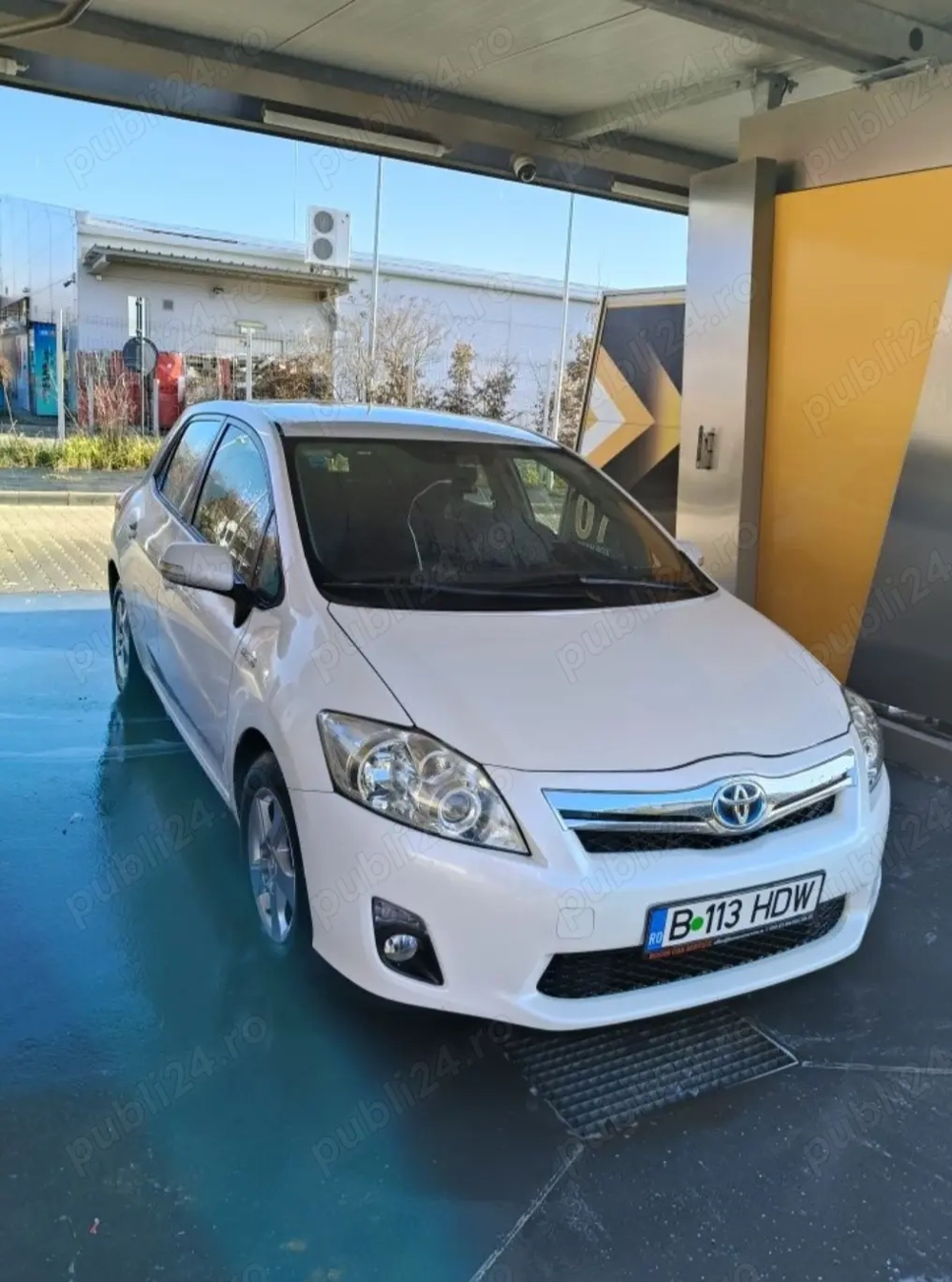 Toyota auris hibrid 2012