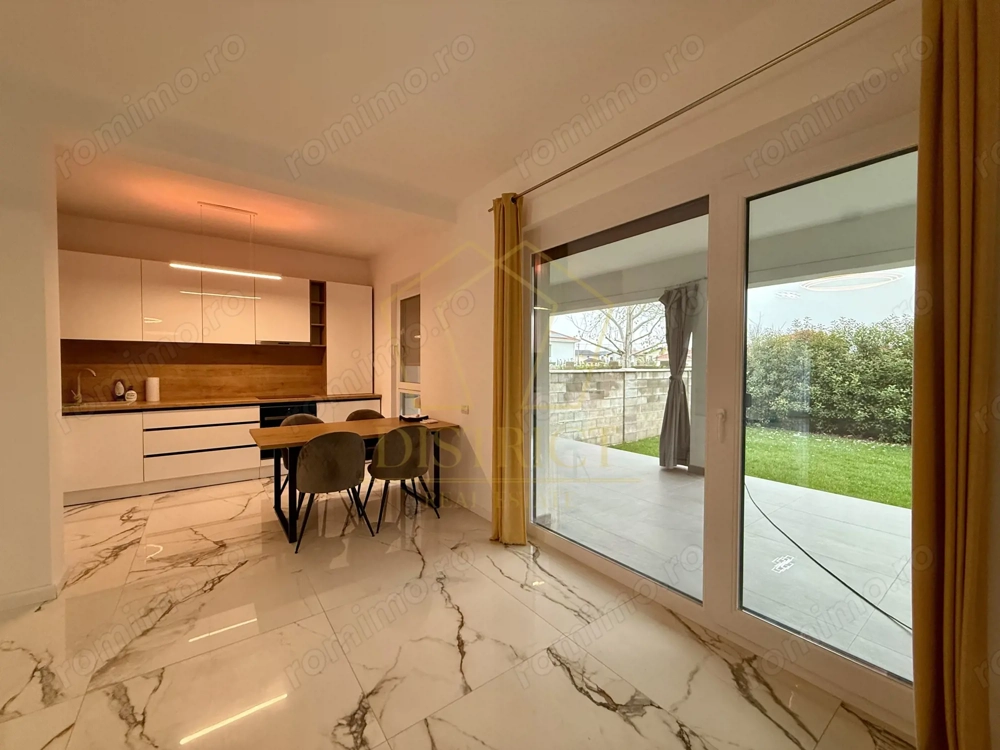 Duplex despartit prin garaj cu 5 camere  |  Dumbravita