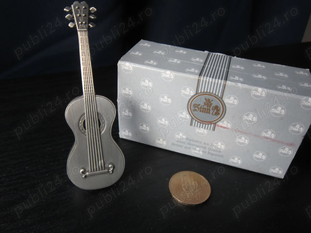 cadou rar Chitara miniatura vintage handmade Germani 1970