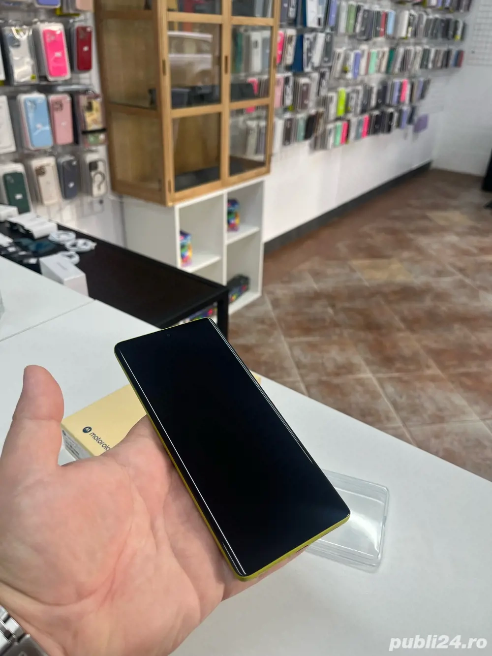 Motorola G85 5G   256 Gb   8 Gb Ram + 4 Boost  Desigiliat doar pentru poze    GARANTIE 