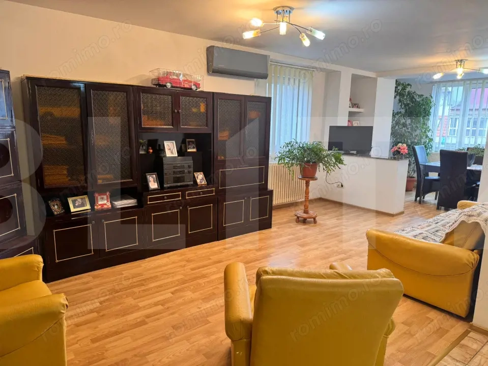 Apartament ultracentral cu 3 camere – 84 mp, Parcare + Pod 64 mp