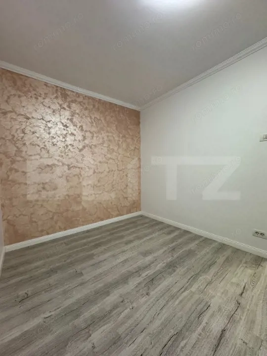 Garsoniera de vanzare, 25 mp, renovata, zona - Sebastian