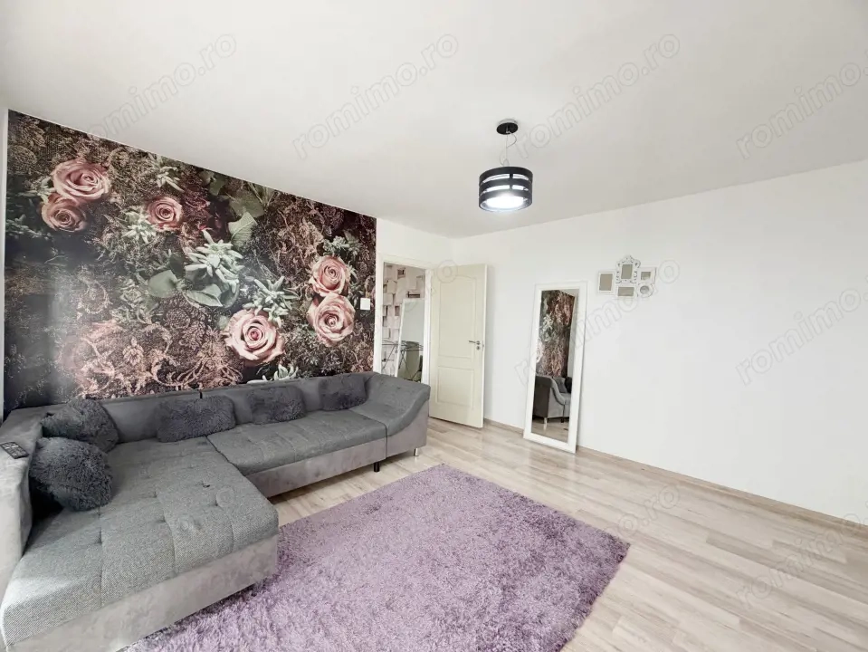 Apartament 2 camere, semidecomandat, zona Lipovei
