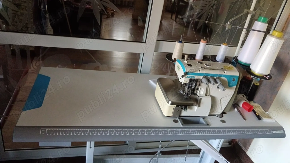 Mașini de cusut industriale