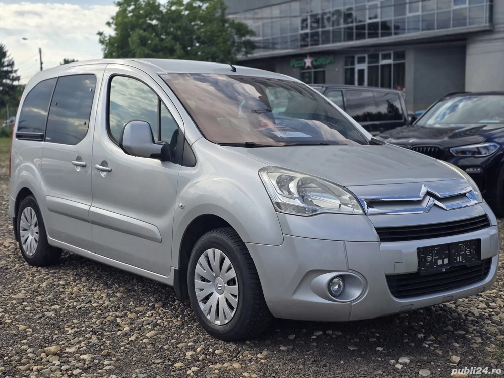 Citroen berlingo 1.6 benzina 5 locuri 2009 clima Cârlig Multispace