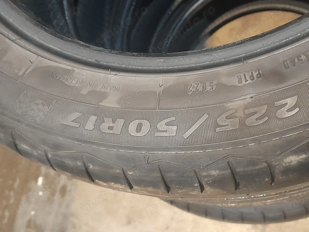 Vând cauciucuri 225/50/17