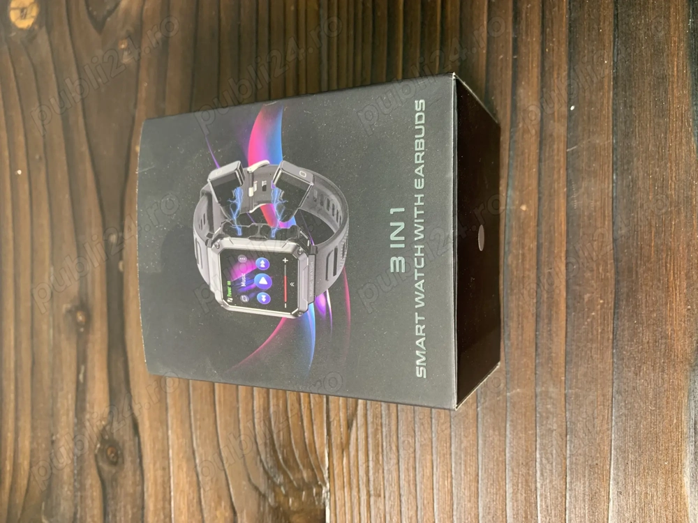 Smartwatch cu căști integrate și funcție de reportofon