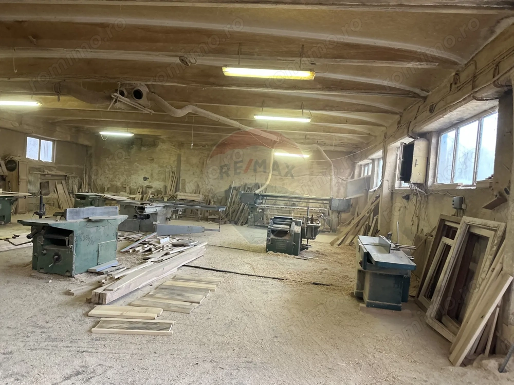Spațiu industrial Hala/Atelier 487 mp si 999 mp teren