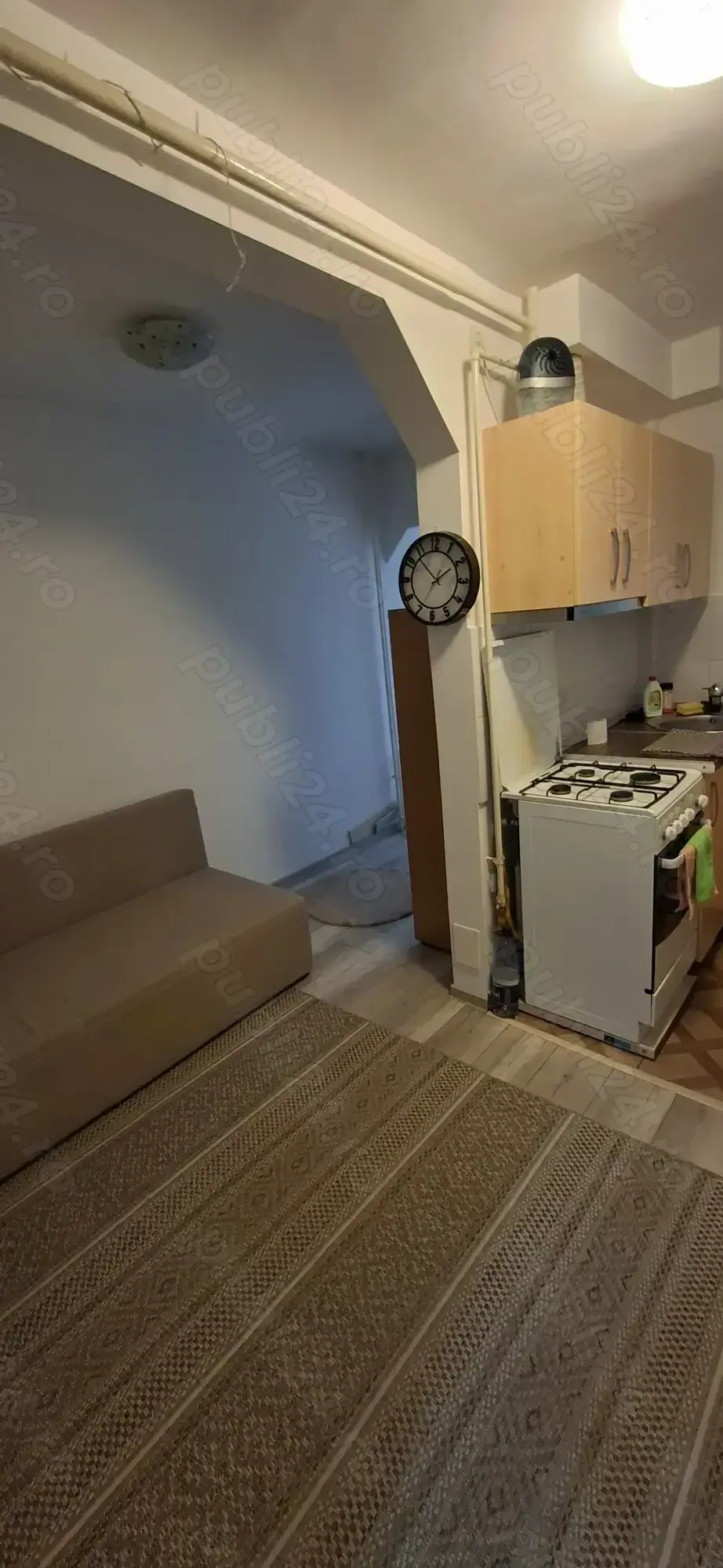 Apartament de închiriat   1 cameră, 35 m , parter, 