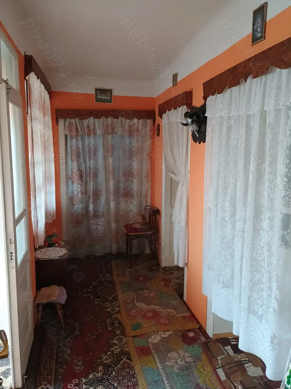 Vand casa la sat in judetul Timis