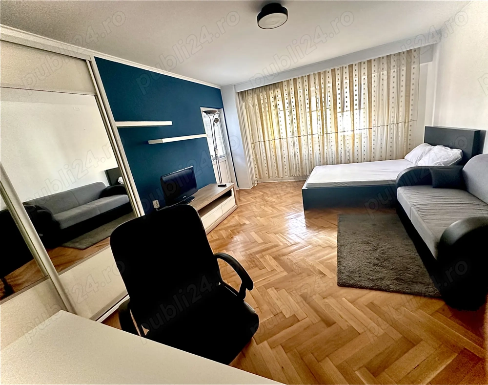 Studio zona Mariott Catedrala  regim hotelier