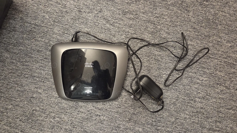 Router wireless Linksys E2000