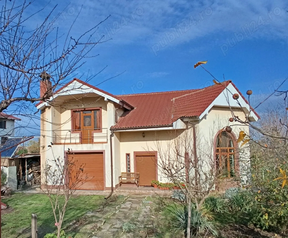 Vand casă spațioasă cu teren generos   Sat Mineri, Somova, jud. Tulcea