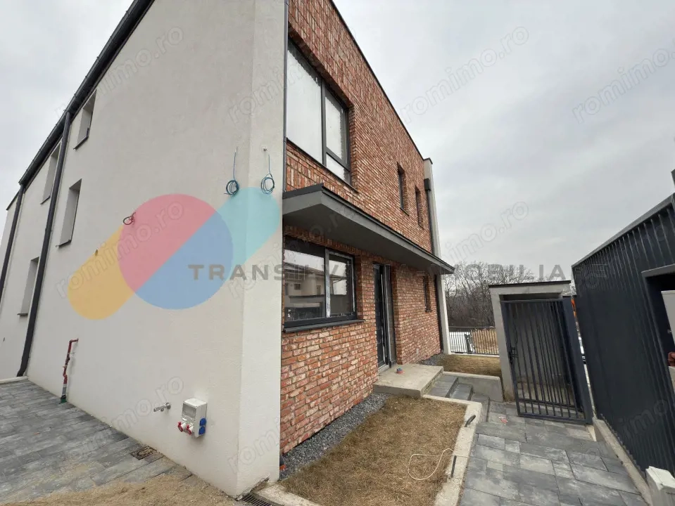 Duplex modern 150 Mp, finisat cu garaj și terasă spațioasă de 30 mp, în Făget