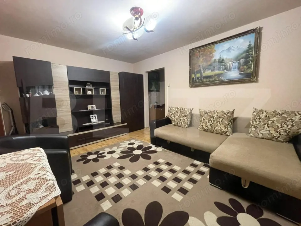 Apartament de 2 camere, 45 mp si balcon, zona CENTRALA