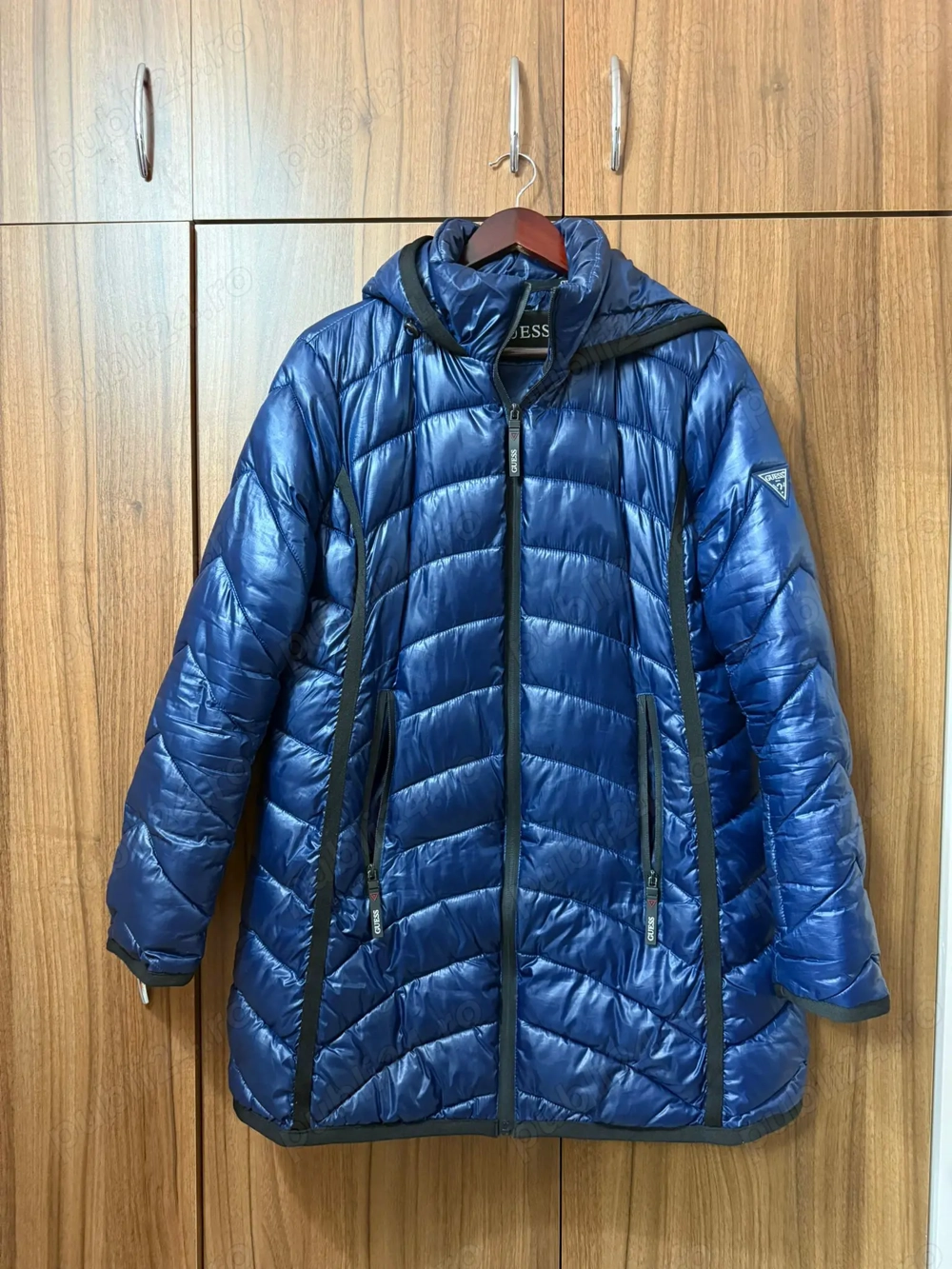 Vand geaca dama Guess