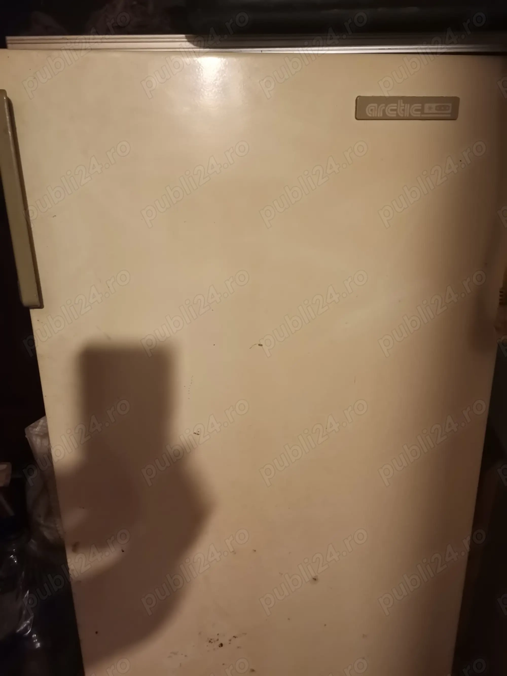 vand lada frigorifica