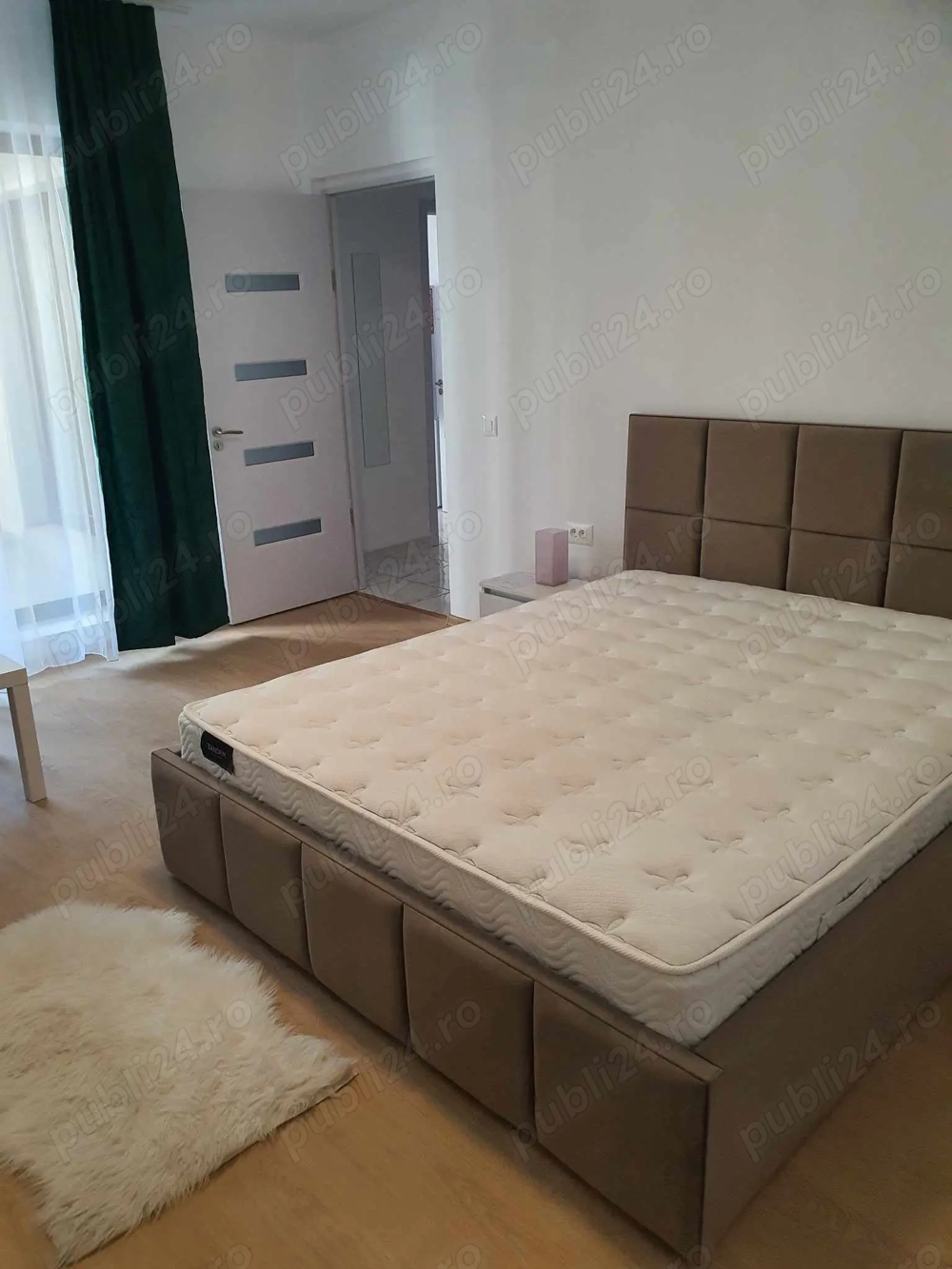 Proprietar inchiriez garsoniera mare 43 mp Exigent Plaza Residence