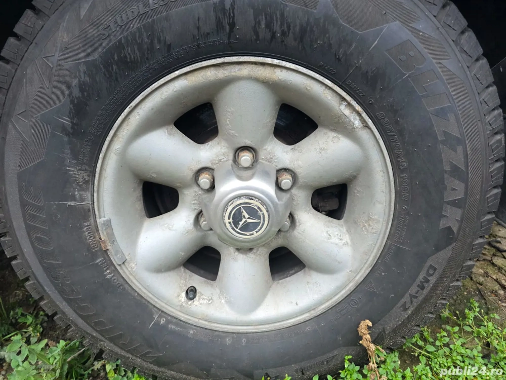 Vând 4 cauciucuri "Bridgeston"