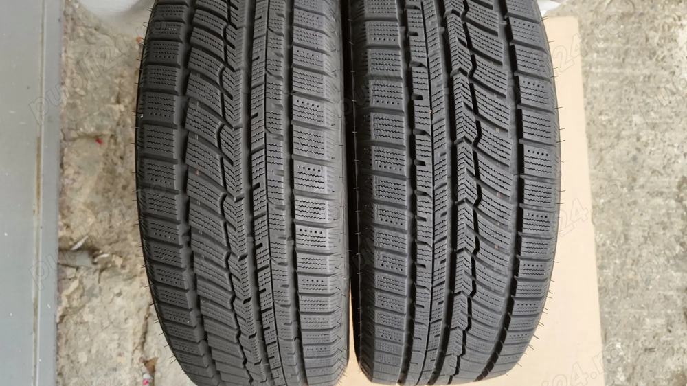 set 2 anvelope de iarna 195/60/R 16 dot 3123 impecabile ca noi 200 lei buc.