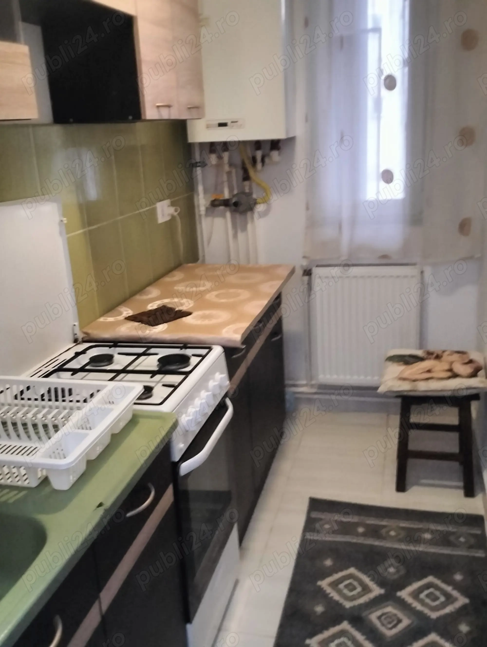 Închiriez garsonieră 