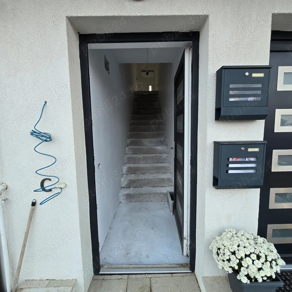 De vanzare apartament 3 camere, semifinisat