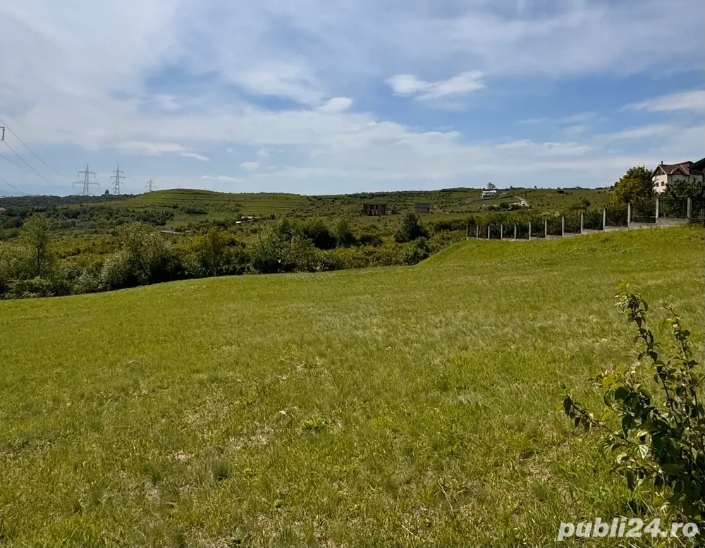 Parcele teren zona Vulcan