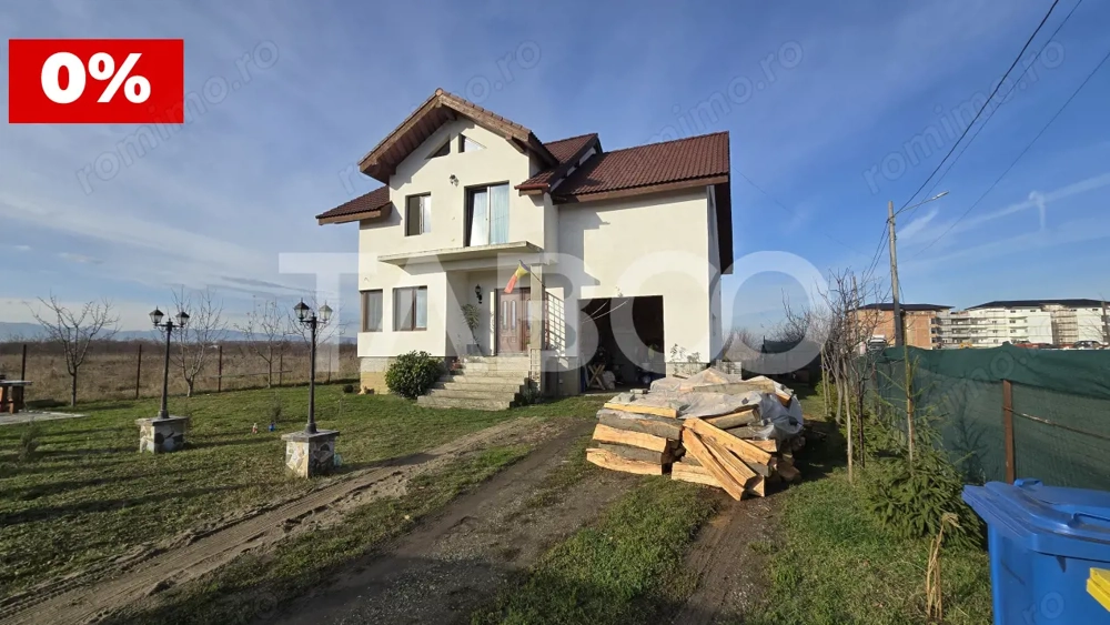 EXCLUSIVITATE Casa de vanzare cu 5 camere teren 477mp strada Agatei