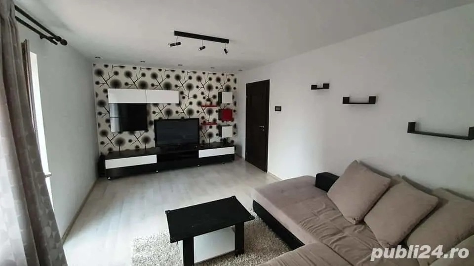 Vand apartament 2 camere - Decomandat - zona Lebada