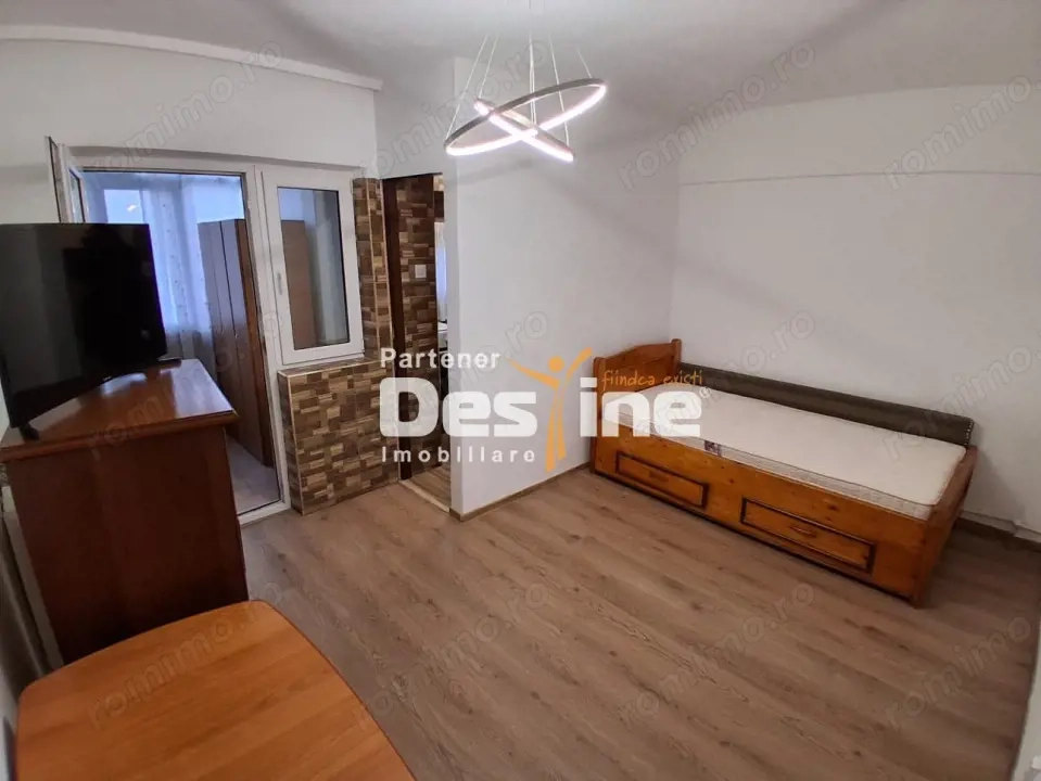 Frumoasa - Garsonieră 25 mp, dotată cu AC, mobilată și utilată,  etaj 1 din 4