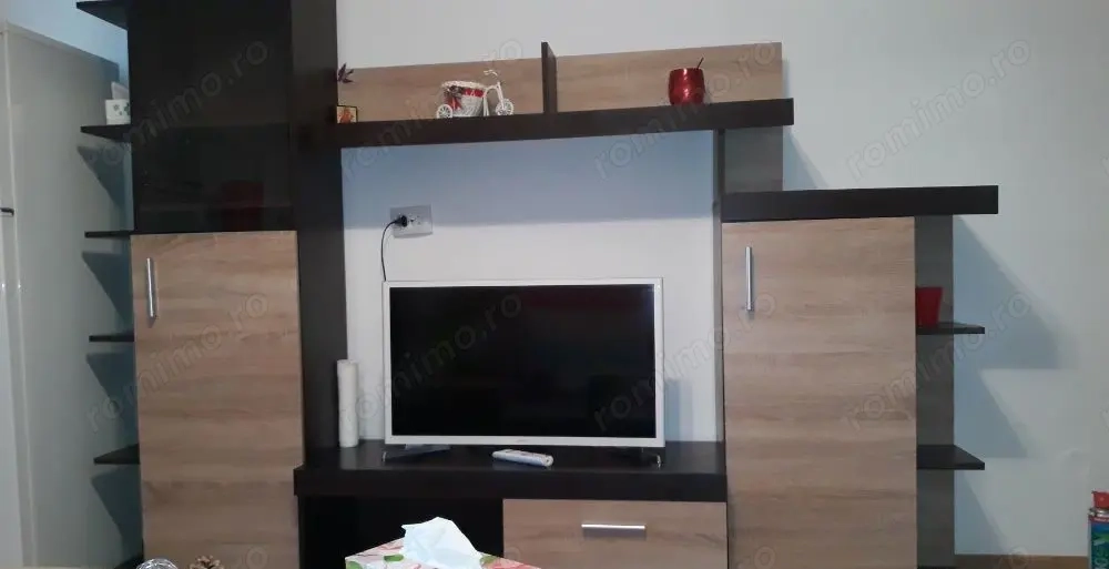 Garsoniera de vanzare zona Regie 