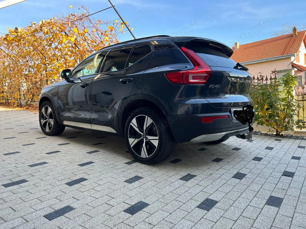 Volvo XC40 , Electric 4x4. 408 Cp Full Opțion