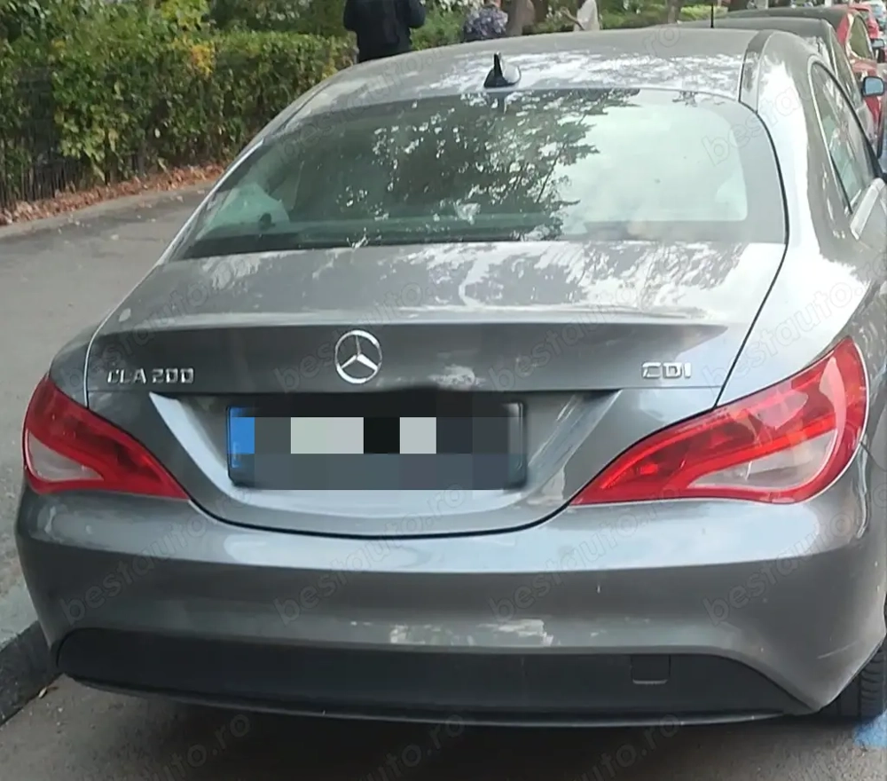 Mercedes CLA, automata, padele, proprietar