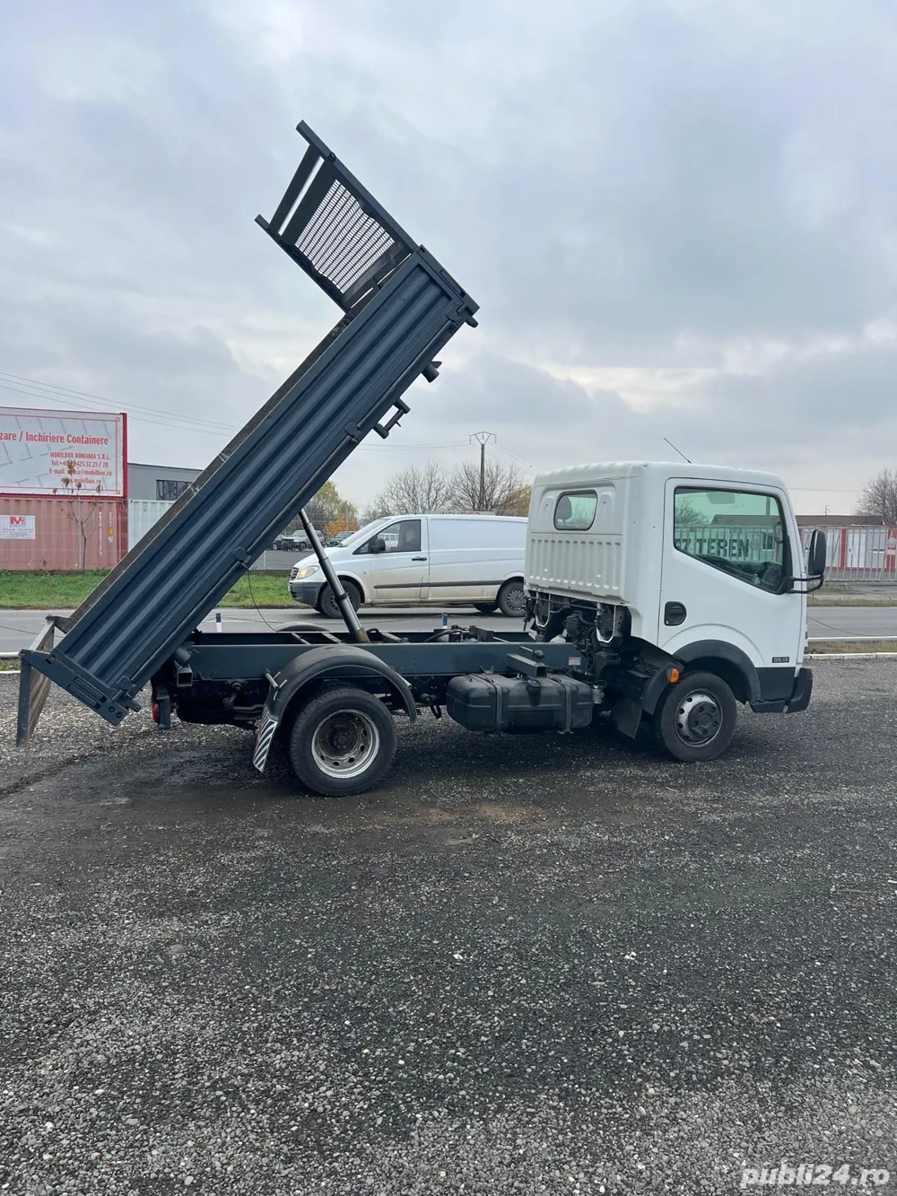 Nissan Cabstar