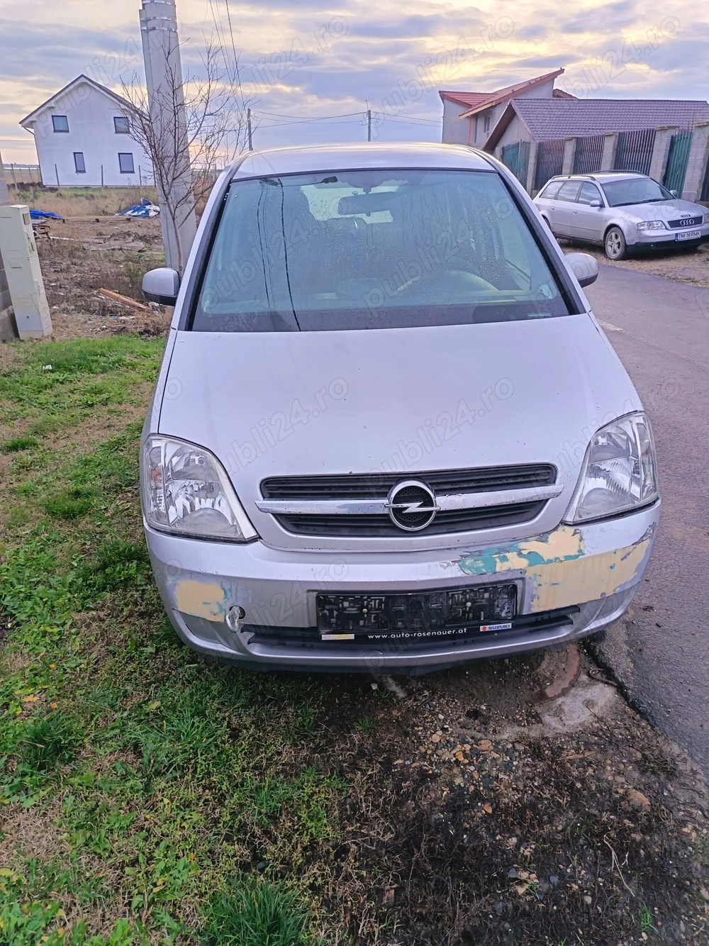 Dezmembrez opel meriva