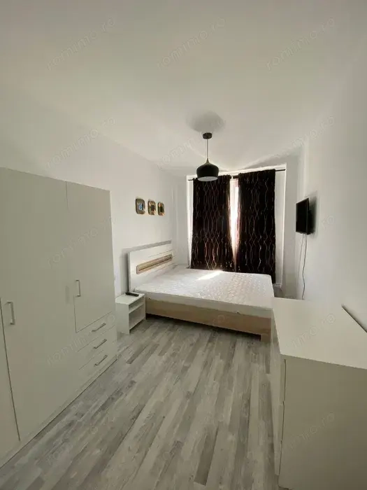 Inchiriez ap.2 camere in Zona Torontalului, et.1, suprafata utila de 48 mp.