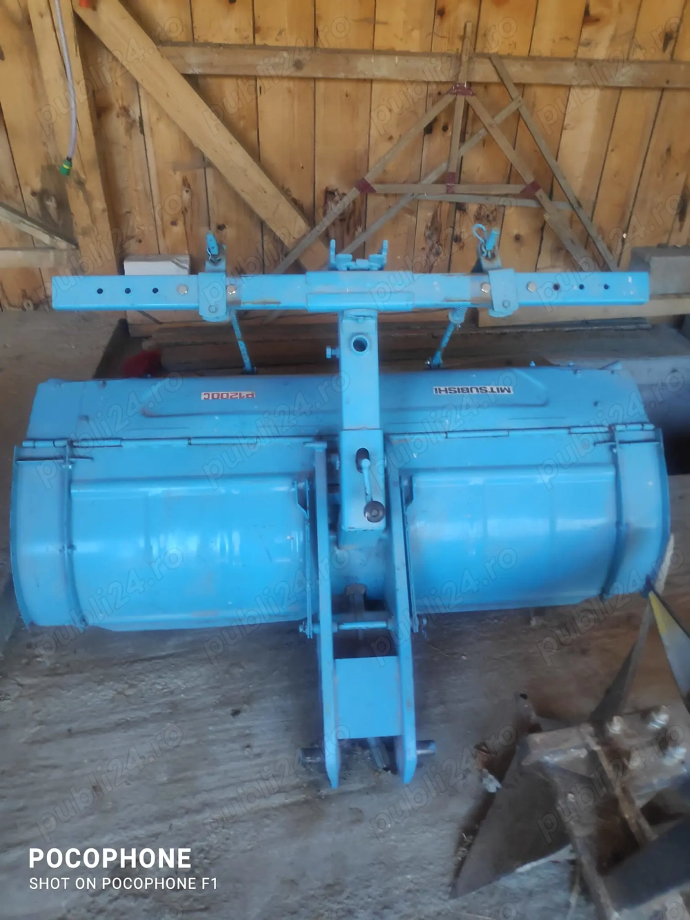 Tractor Mitsubishi T2 