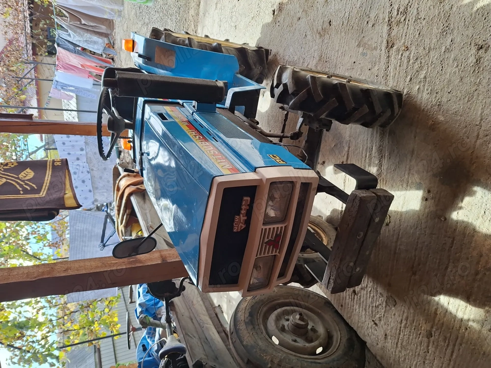 Tractor Mitsubishi T2 