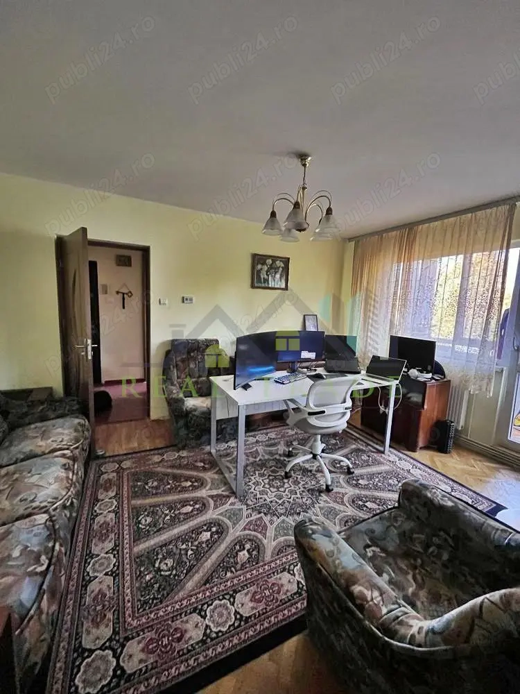 Apartament 2 camere etaj intermediar Astra Saturn
