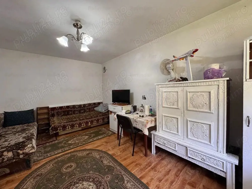 Garsonieră decomandată, Mihalache, parter, bloc reabilitat