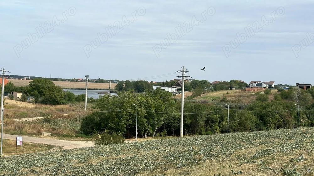 Teren Intravilan în apropiere de LAC - 2348 mp