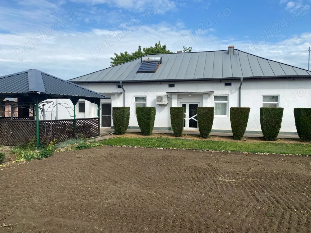 Casă de Vânzare în localitatea Valea Roșie, Judetul Călărași 