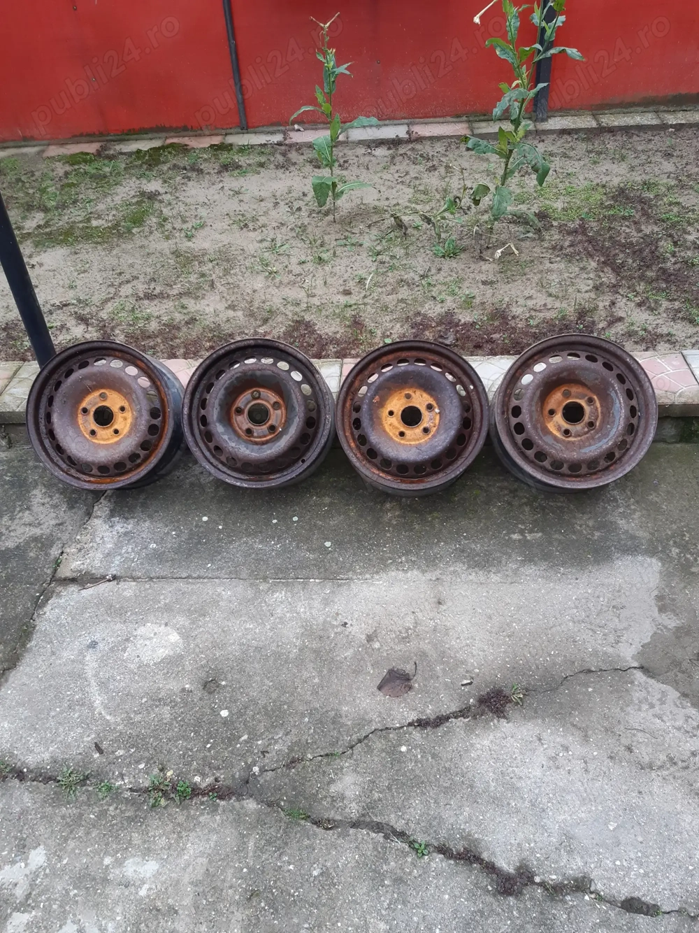 Vând jante auto pe 15"