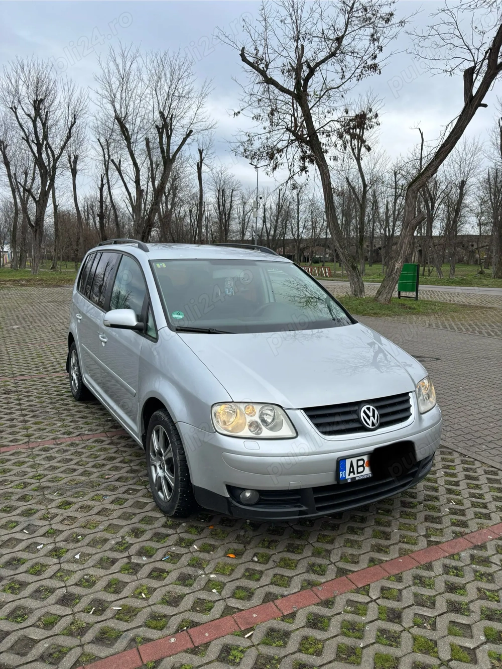 Vând VW Touran 2.0 TDI 2006 