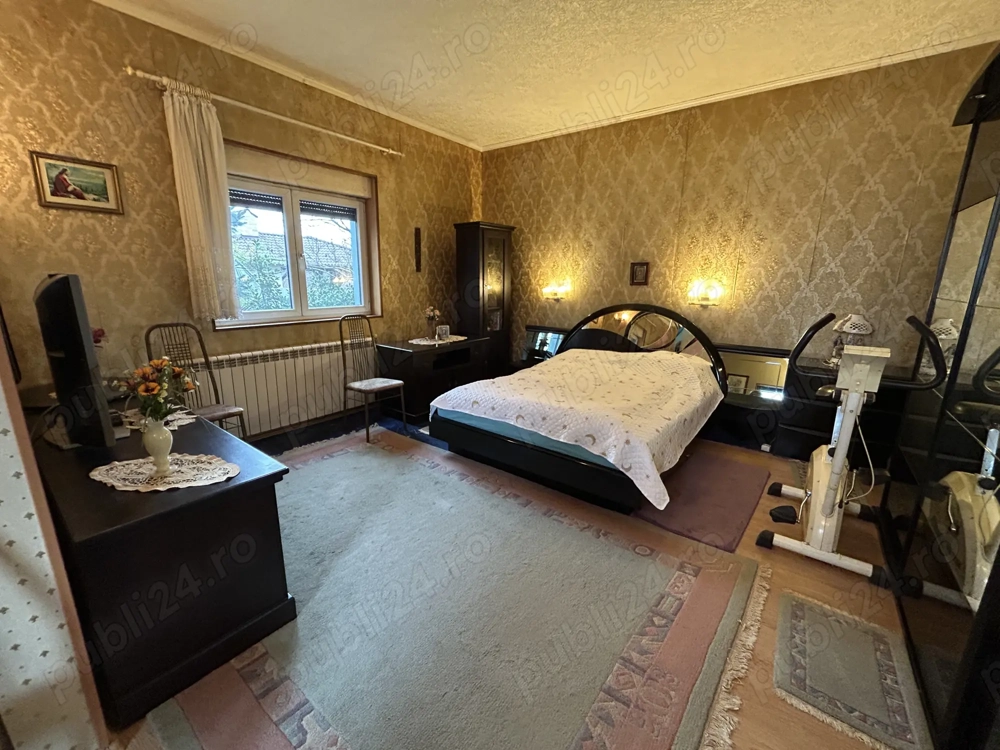 Vand casa mare, din caramida,situata in Parneava, st.972 mp, sc.230 mp