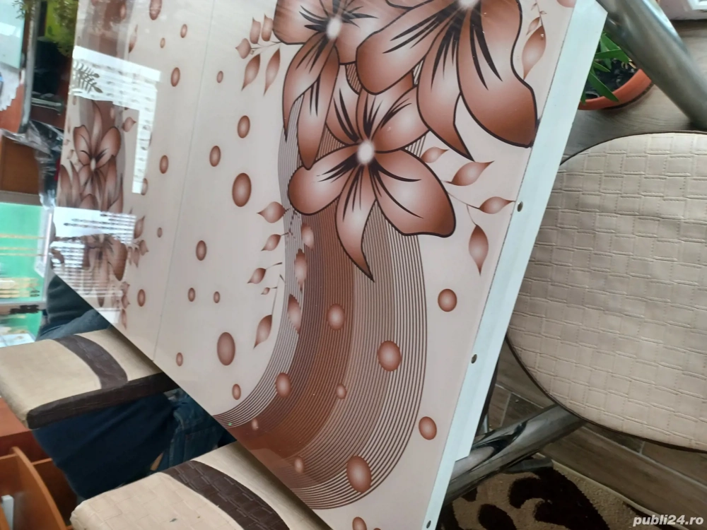 de vanzare masa si scaune  cu blat sticla secirizata ln stare buna  