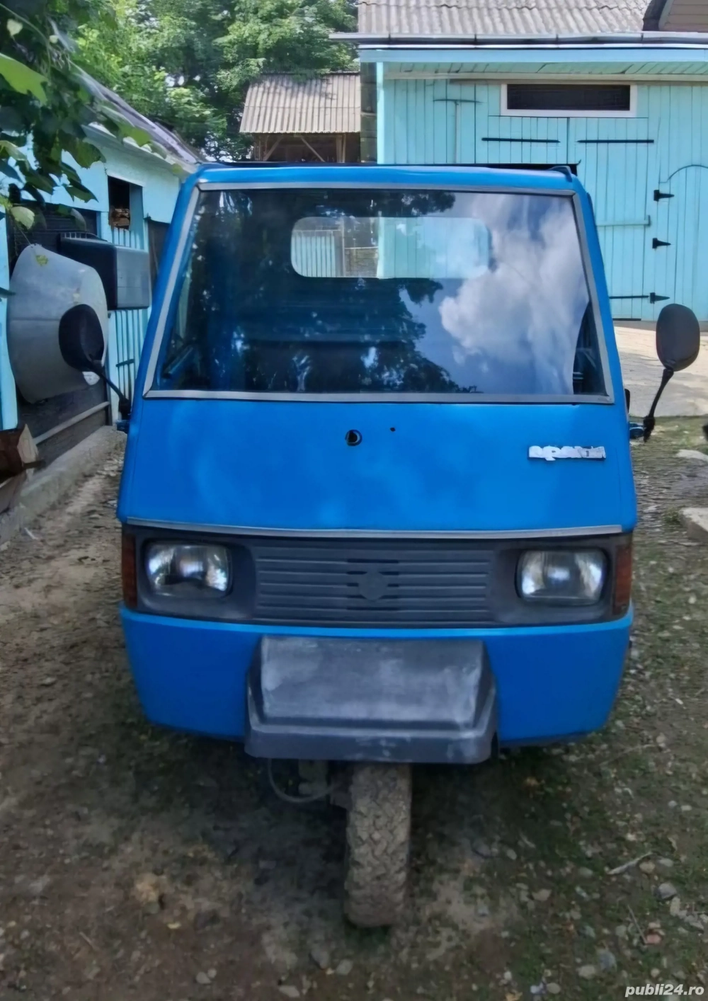 Piaggio Ape 704