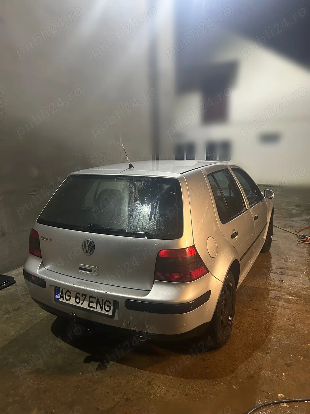 Vând VW GOLF 4  1,4 16V 