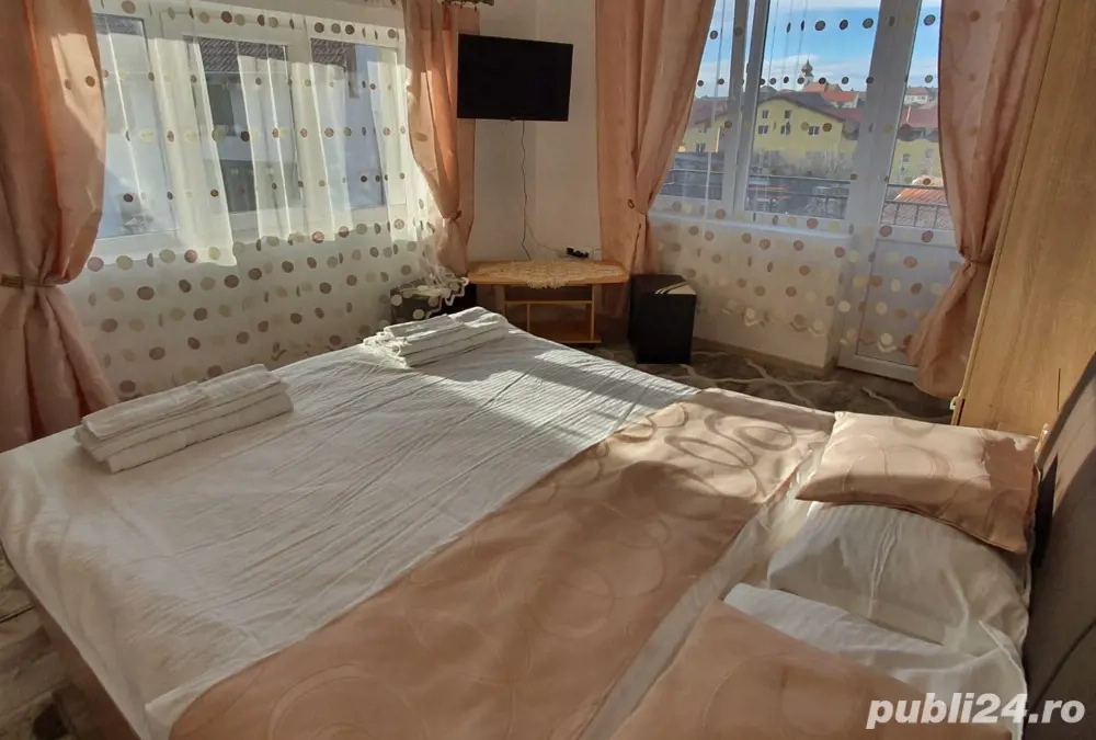 Oferta- 7000lei 3 nopti Inchiriez cabana Craciun si Revelion 